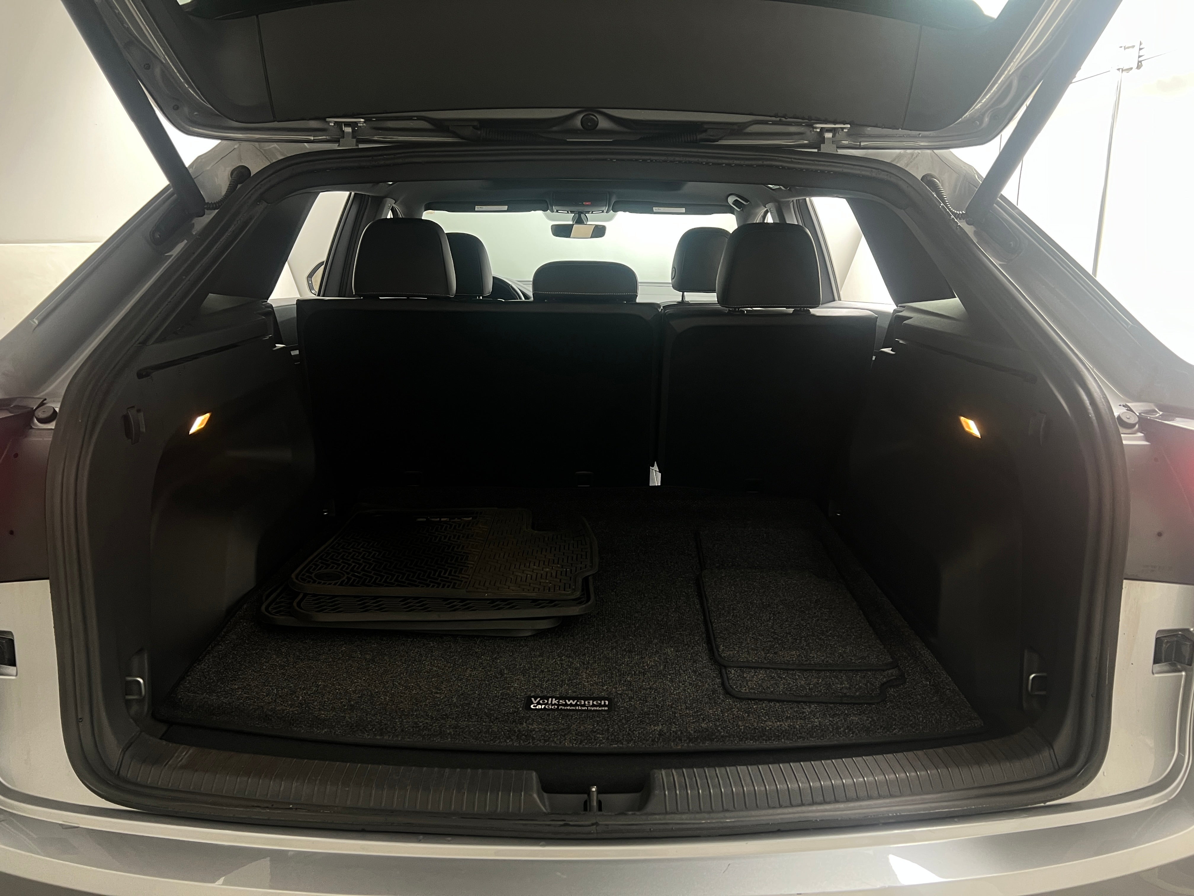 volkswagen atlas cross sport 2020 1V26E2CA8LC216871 image volkswagen atlas cross sport 2020 1V26E2CA8LC216871 image